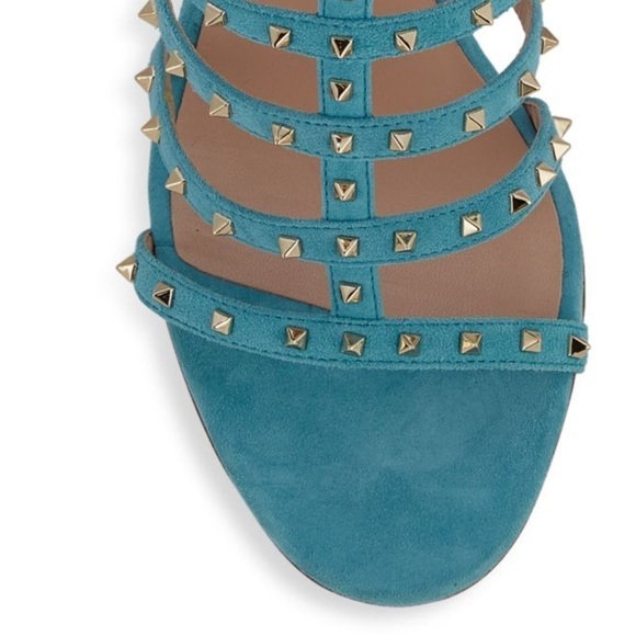NEW - Valentino Blue Stud Heels - Picture 4 of 16